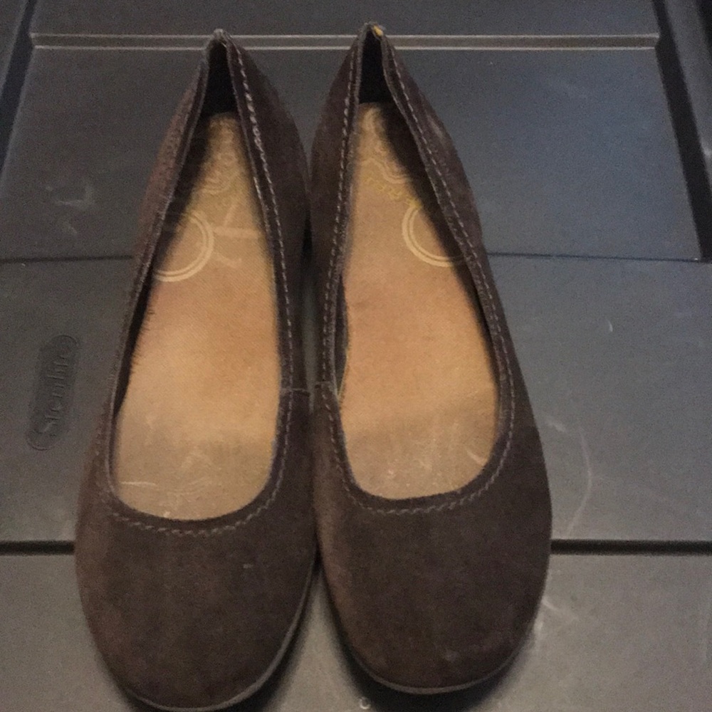 Women’s Merrell suede slip on flats